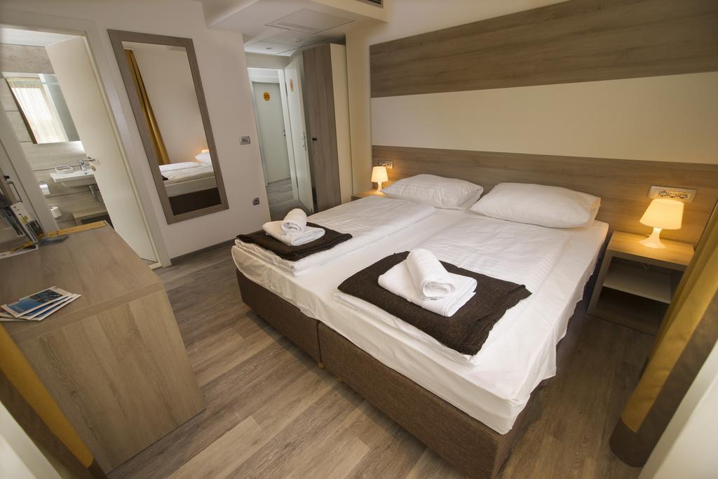 Hostel Sol Dubrownik Zewnętrze zdjęcie